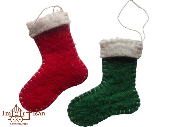 felt-stockings-ornament