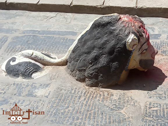 stone-lion-story-nepal