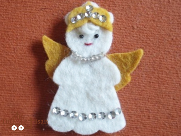 felt-2D-angel-ornament-w-beads