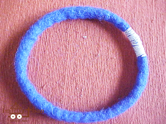 felt-bracelet-round