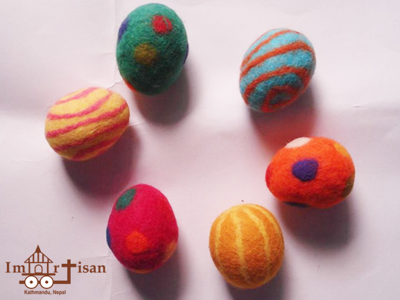 felt-egg-balls