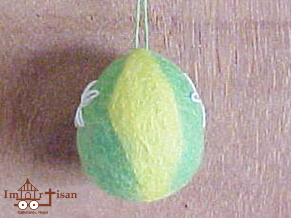 felt-egg-embroidered