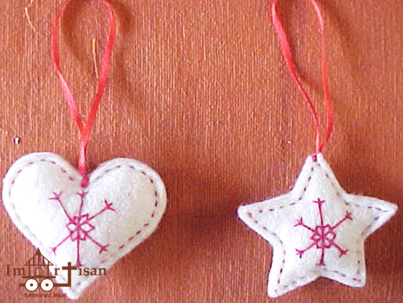 felt-heart-star-ornament-01