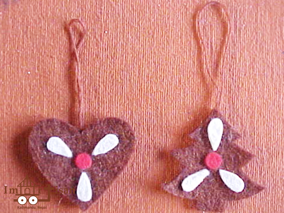felt-heart-tree-cookies-hanging-ornament