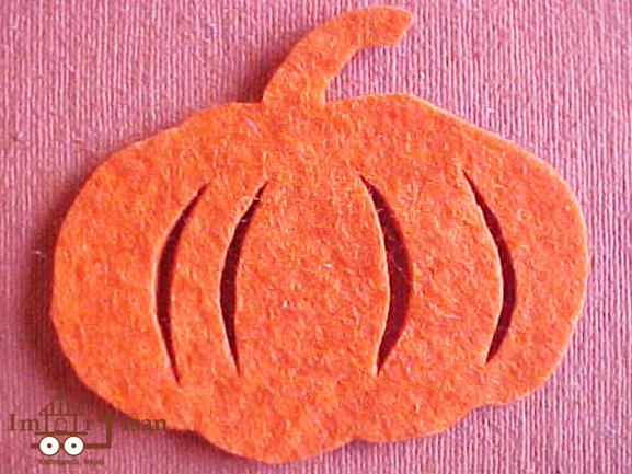 felt-mobicolled-pumpkin-tea-coaster