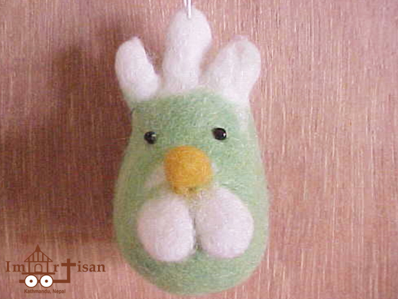 felt-ornament-chicken1-hanging-w-felt-wool