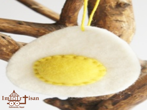 felt-ornament-egg-w-yolk-embroidery