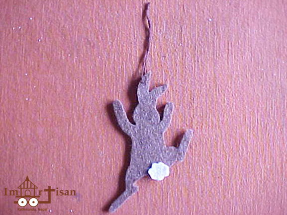 felt-ornament-rabbit-hanging