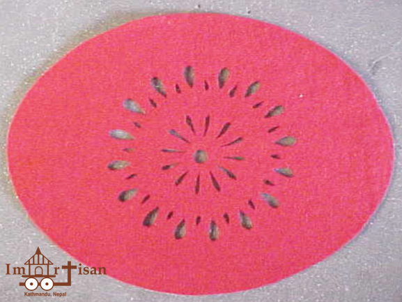 felt-oval-shape-cutwork-placemat