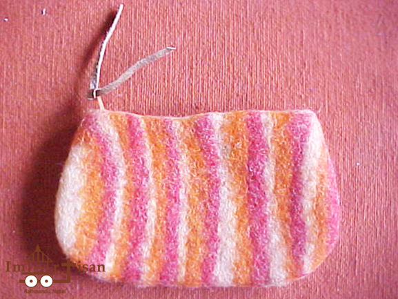 felt-pouch-stirpe